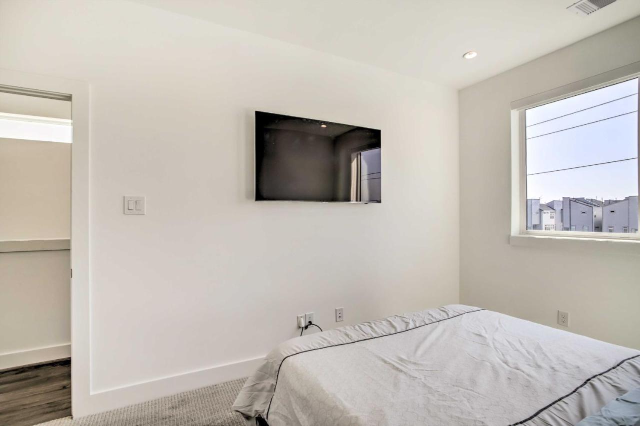 Newly-Built Luxury Galleria Area Townhome! Х'юстон Екстер'єр фото